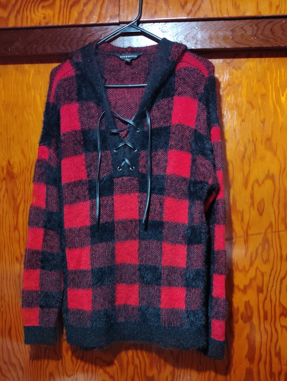 Rock & Republic Fuzzy Plaid Hooded V-Neck Lace-Up Sweater - Red & Black Size L